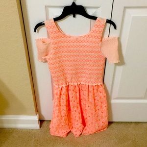 NWOT peach cold shoulder dress. Epic threads.